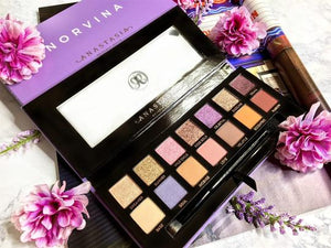 NORVINA EYESHADOW PALETTE